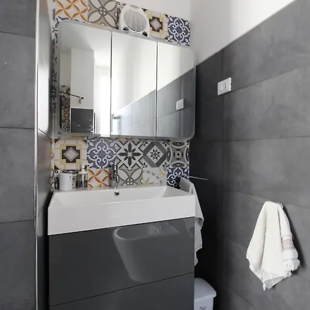 Poseidon's Refuge 3*